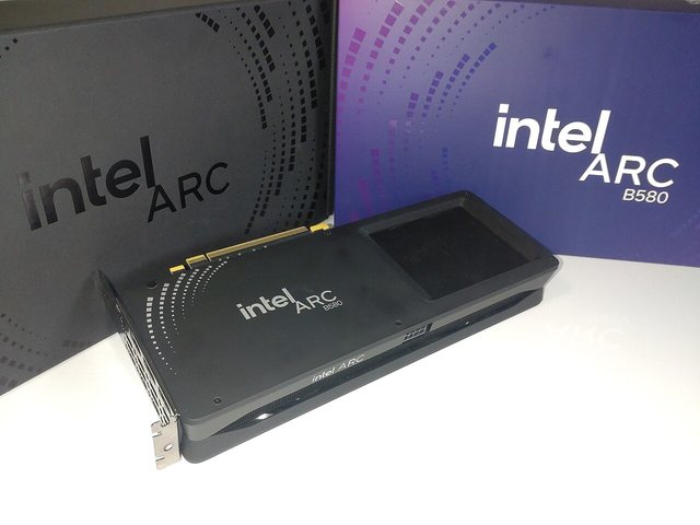 Intel Arc B580 12GB